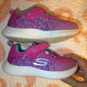 Girls Sketchers Sneakers Size 9 Pink